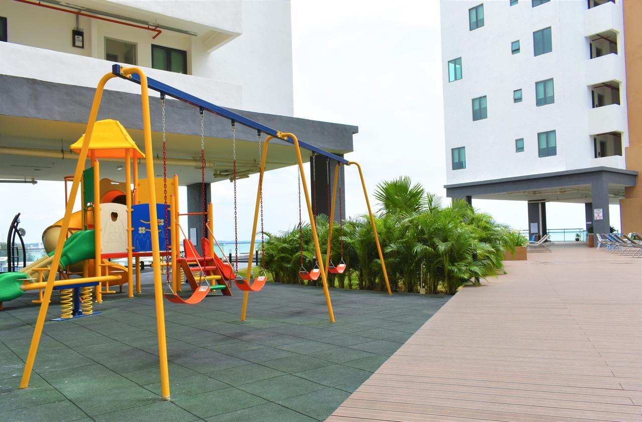 D'Wharf Hotel & Serviced Residence Port Dickson Exterior photo